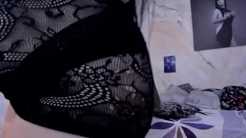 NinaFuentes online show from 01.17.26