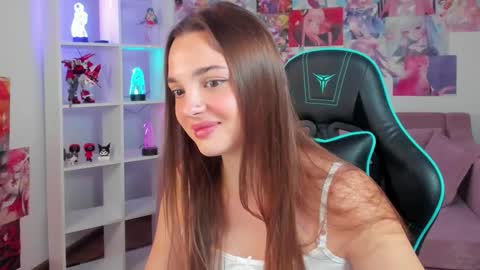 NinaLior online show from 10.24.25