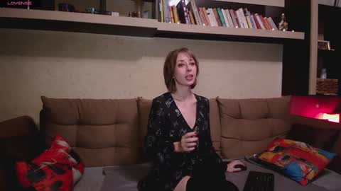 NinaNovalicious online show from 12.11.24