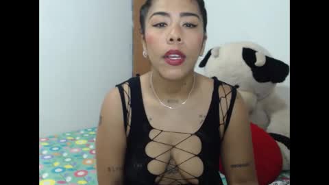 Snapshot of ninapalmer chatting on 01.05.25 Ninapalmer online show from 01.05.25