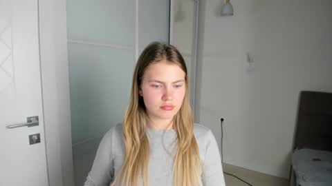 Snapshot of ninarihh chatting on 02.27.25 ninarihh online show from 02.27.25