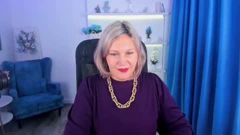 ninastarle online show from 11.21.25