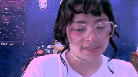 Snapshot of ninayellow chatting on 05.08.26 Nina online show from 05.08.26