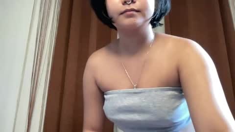 Snapshot of nini_luvskorn chatting on 05.13.26 nini_luvskorn online show from 05.13.26