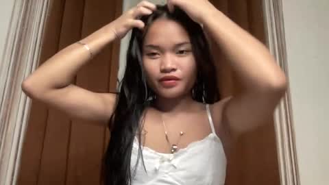 Snapshot of nini_luvskorn chatting on 06.03.26 nini_luvskorn online show from 06.03.26