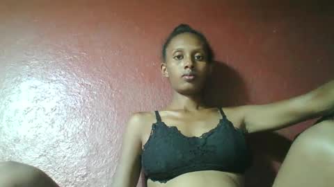 ninie246746 online show from 01.26.25