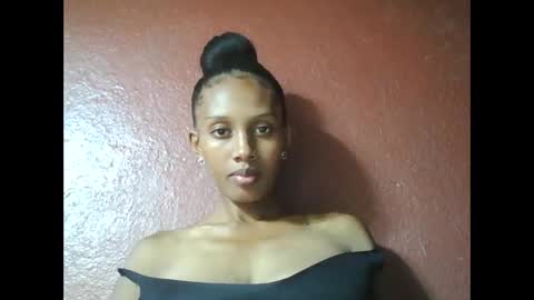 ninie246746 online show from 02.25.25