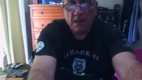 Dennis online show from 10.15.25