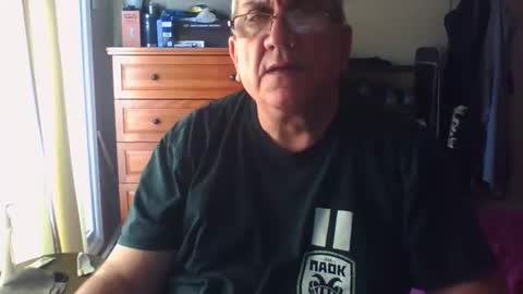 Dennis online show from 10.22.25