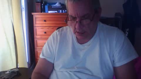 Dennis online show from 11.11.25