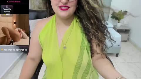 Snapshot of niraksil chatting on 01.08.25 Niraksil online show from 01.08.25