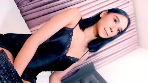 Snapshot of nirvana_pleasure chatting on 10.18.25 Samantha online show from 10.18.25