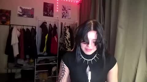 Snapshot of nishazenisek chatting on 05.17.26 Alice online show from 05.17.26