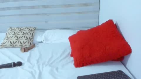 Nitha Gonzalez online show from 12.09.24