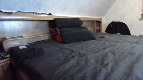 nixan85 online show from 02.02.25