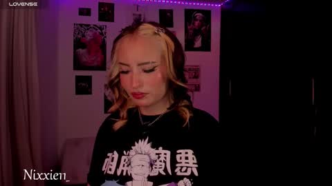 Nixxie  online show from 02.09.26