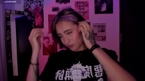 Snapshot of nixxie_ chatting on 06.16.26 Nixxie online show from 06.16.26