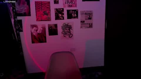 Snapshot of nixxie_ chatting on 06.25.26 Nixxie online show from 06.25.26