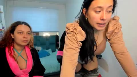 nixy_fresa online show from 10.06.25