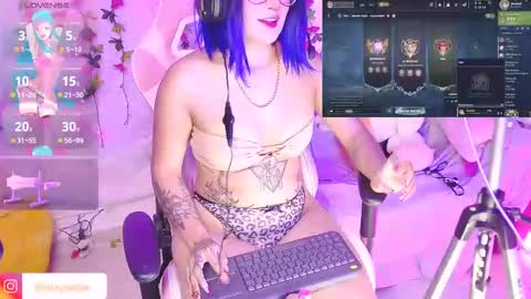 Nixy Sama online show from 11.13.25