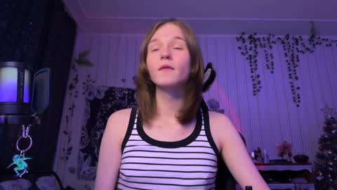 Snapshot of nloraaa chatting on 12.26.24 Tears Lora online show from 12.26.24