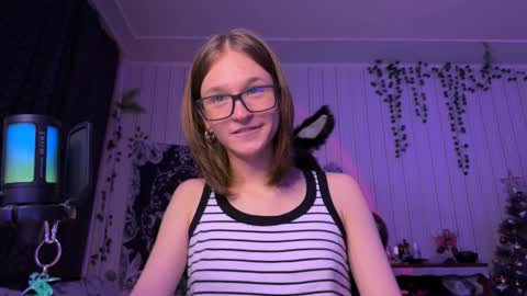 Snapshot of nloraaa chatting on 12.27.24 Tears Lora online show from 12.27.24