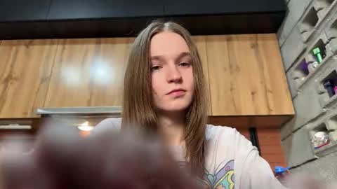 Snapshot of nloraaa chatting on 11.07.25 Tears Lora online show from 11.07.25