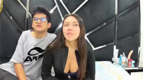 NoaandArez online show from 02.08.26