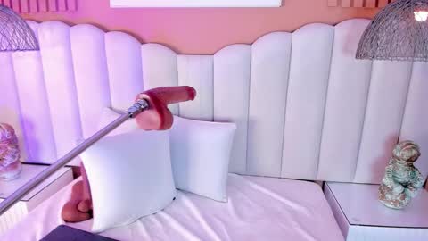 Noa online show from 11.07.25