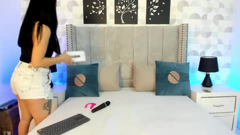 NATHALIA MORENO online show from 02.21.26