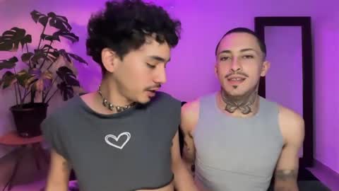 Snapshot of noah_and_steven chatting on 07.10.26 noah_and_steven online show from 07.10.26
