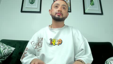 Snapshot of noah_devil chatting on 12.08.24 Noah online show from 12.08.24