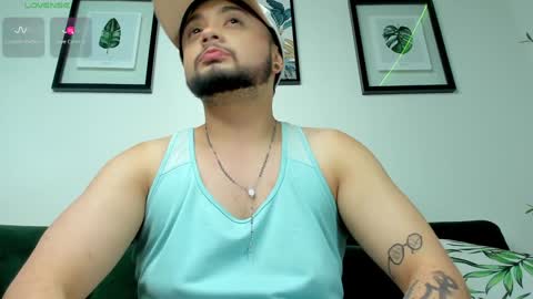 Snapshot of noah_devil chatting on 01.20.25 Noah online show from 01.20.25