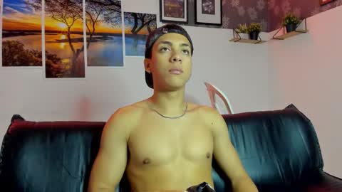 noah_flynn1 online show from 02.10.26