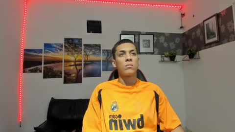 noah_flynn1 online show from 04.09.26