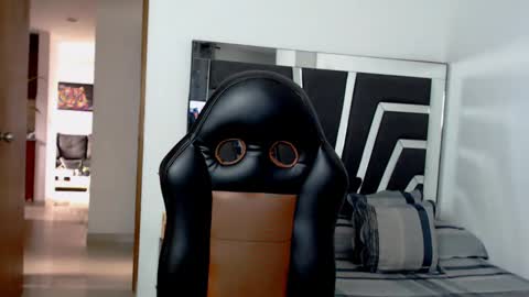 Noah Harris01 online show from 02.17.25