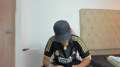 Snapshot of noah_jacksxn chatting on 05.19.26 noah_jacksxn online show from 05.19.26