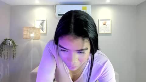 Noemy online show from 06.04.26