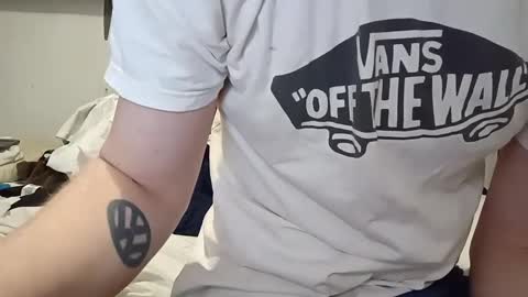 Noah Wesley online show from 02.12.25