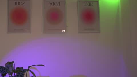 Noah     online show from 02.23.25