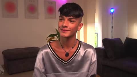 Noah     online show from 06.19.26