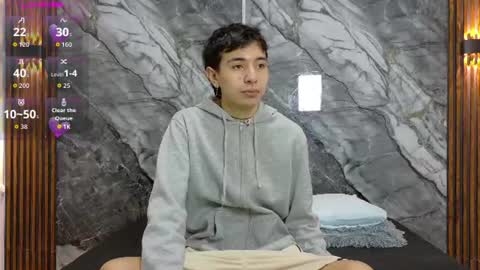 Snapshot of noahwalker__ chatting on 07.04.26 online show from 07.04.26