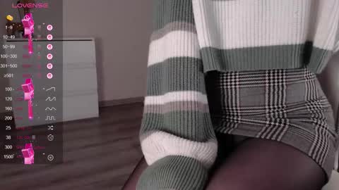 noelleneptune online show from 11.16.25