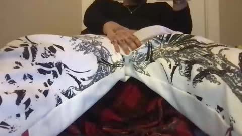 nofacenelly online show from 12.21.25