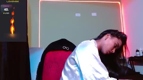 Noha Thomson online show from 09.16.25