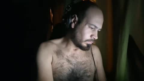 Snapshot of noizemanx chatting on 04.17.26 noizemanx online show from 04.17.26