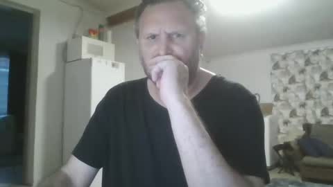 Snapshot of nollie244 chatting on 04.18.26 Nollie online show from 04.18.26