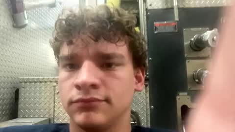 Snapshot of noname763904 chatting on 04.30.26 Curly online show from 04.30.26
