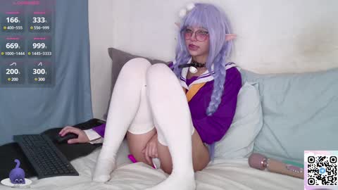 Snapshot of nonawhitem chatting on 12.23.24 nonawhitemm online show from 12.23.24