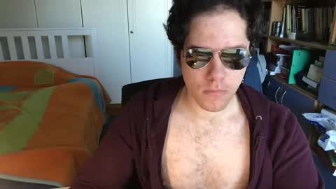 Snapshot of nongay379444 chatting on 12.31.24 nongay379444 online show from 12.31.24